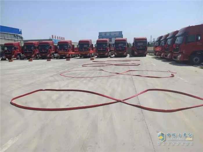 東風(fēng)商用車  天龍  牽引車