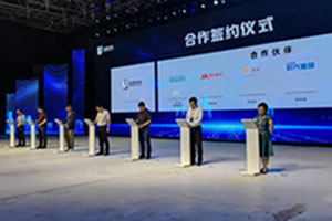 打造智慧物流創(chuàng)領(lǐng)者，吉利商用車攜手獅橋等行業(yè)伙伴完成戰(zhàn)略合作簽約