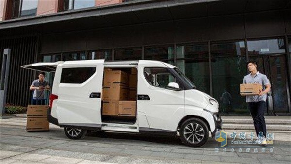 飛碟汽車  載貨車