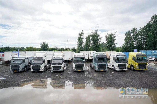 沃爾沃卡車(chē)  牽引車(chē)