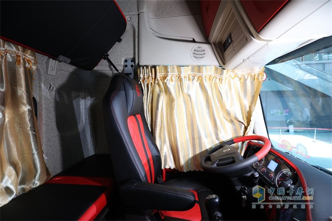 東風柳汽乘龍  房車