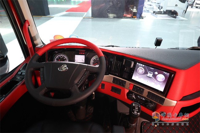 東風柳汽乘龍  房車