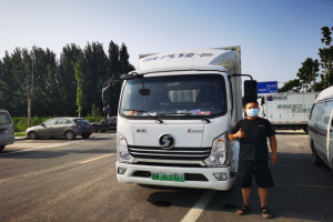 90后小伙兒選車不含糊，德龍K3000成為他創(chuàng)富新伙伴