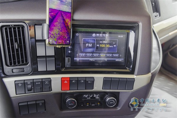 東風(fēng)柳汽乘龍  牽引車(chē)