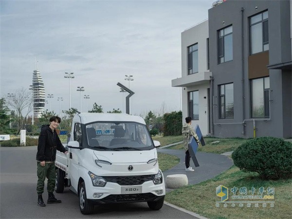 飛碟汽車(chē)  Q系