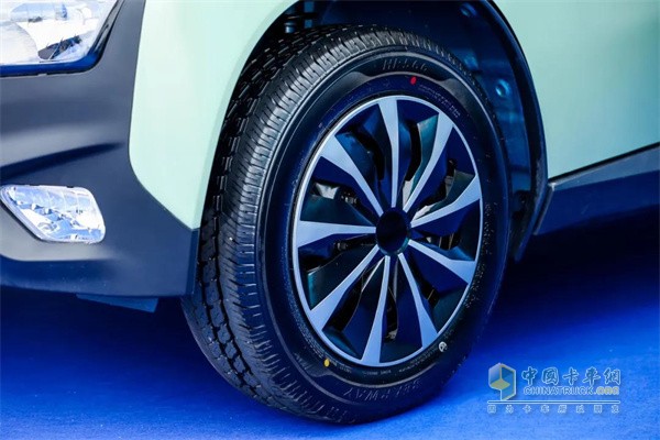 飛碟汽車(chē)  Q系