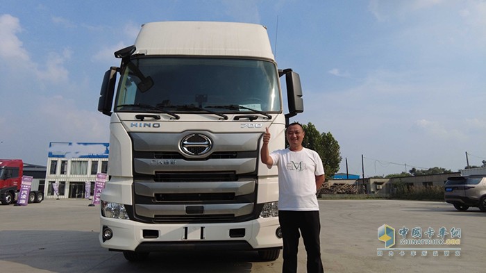 廣汽日野,國(guó)六,700智臻,牽引車(chē)