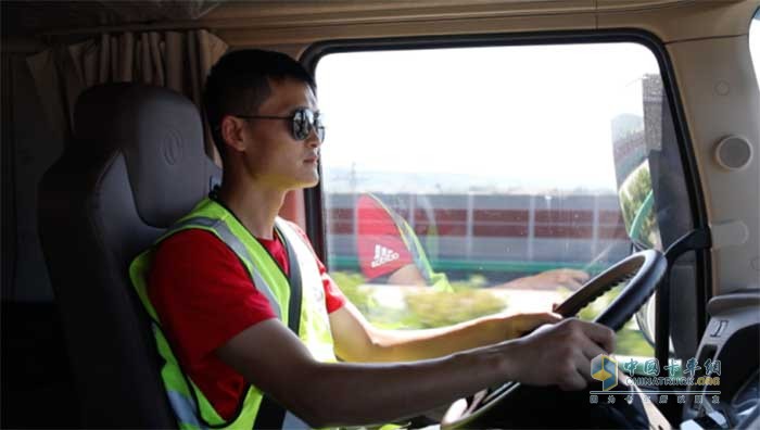 東風(fēng)天龍旗艦國六520全工況燃油實(shí)測活動收官