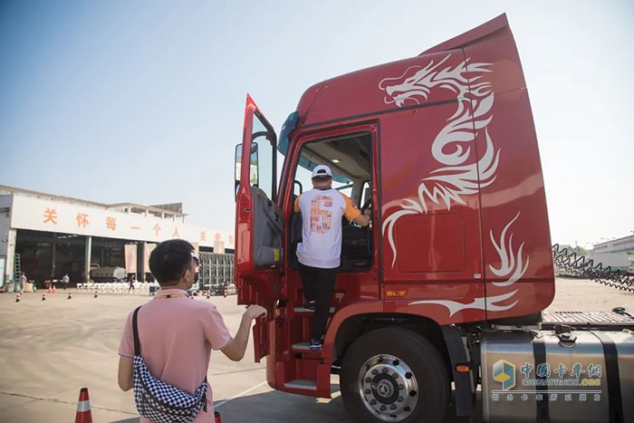 東風商用車,天龍,牽引車