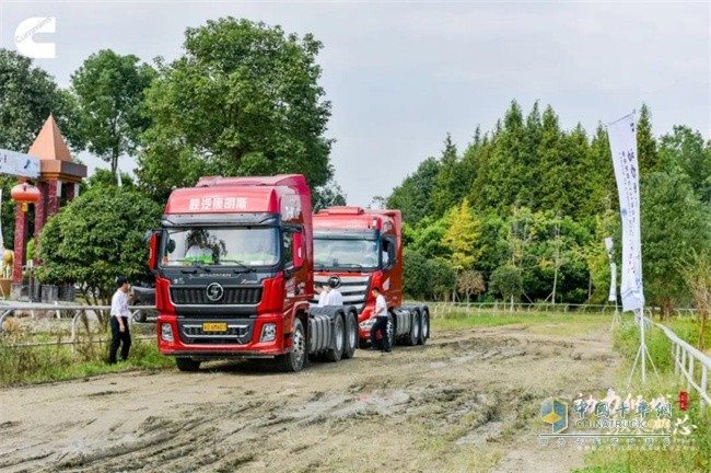 西安康明斯  大馬力15L發(fā)動機