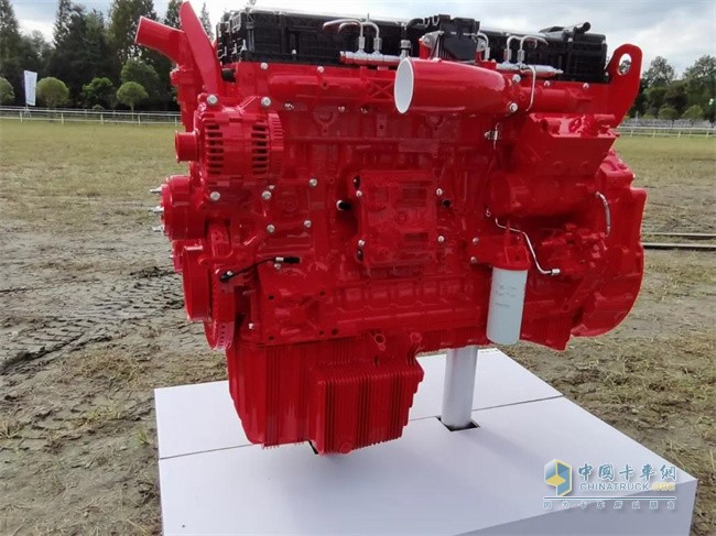 西安康明斯  大馬力15L發(fā)動機