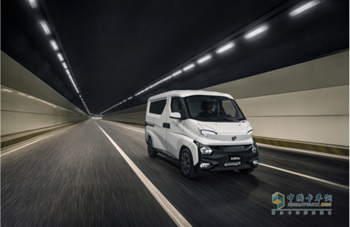 飛碟汽車,W5輕卡