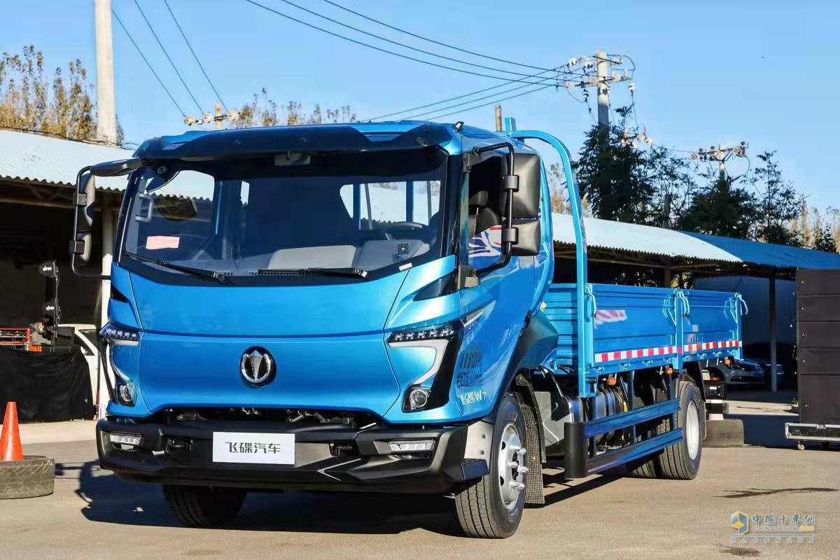 飛碟W7有著超脫常規(guī)的設(shè)計