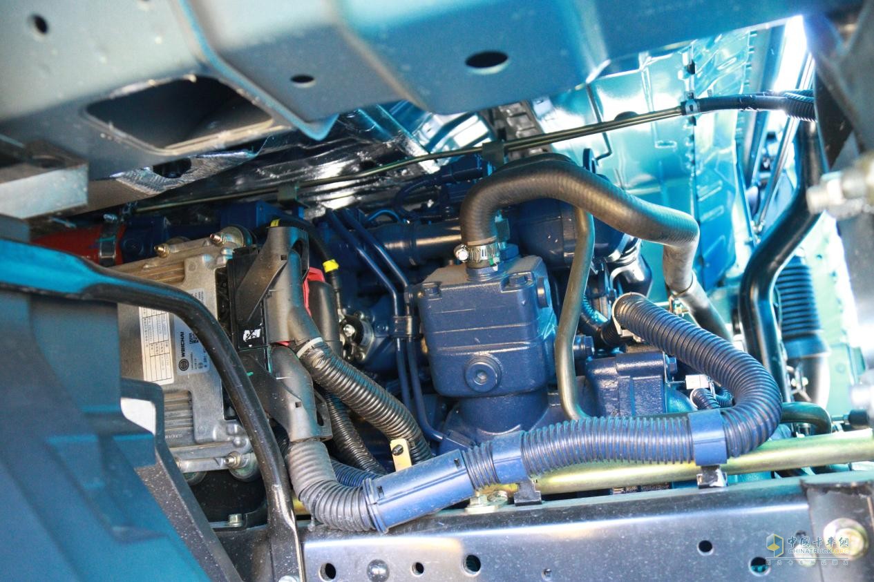 濰柴WP4.1發(fā)動機