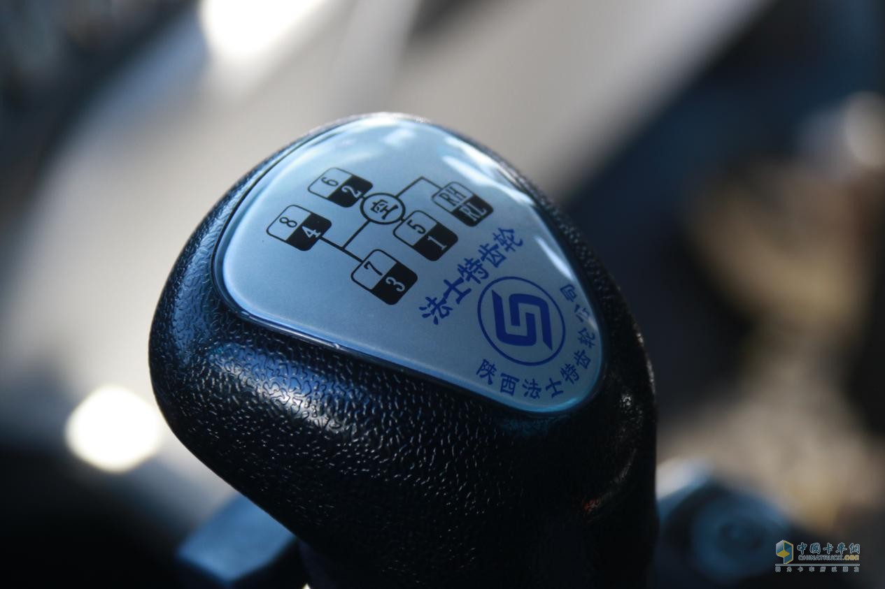 法士特8擋手動變速器