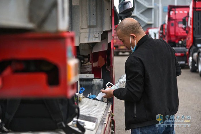 上菲紅 科索11 國(guó)六 發(fā)動(dòng)機(jī)