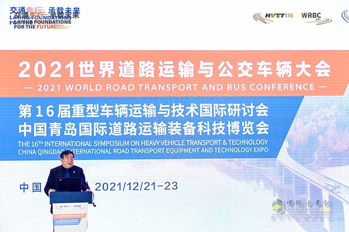 國務(wù)院參事、科技部原秘書長、中國生產(chǎn)力促進中心協(xié)會名譽理事長石定寰