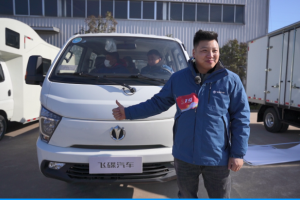 從運(yùn)輸?shù)绞褂蔑w碟締途 梁加京與飛碟汽車多有緣分？