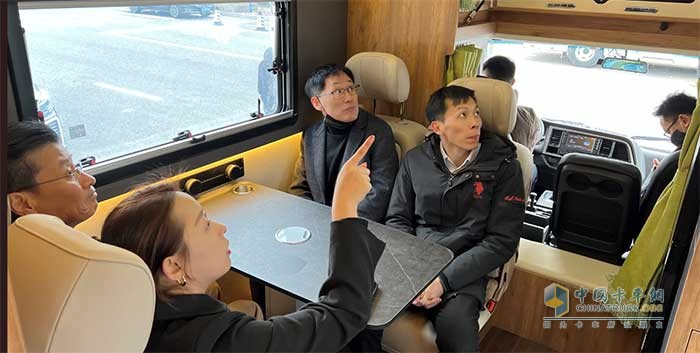 批量交付法美瑞房車(chē)  盛圖輕卡改裝性能獲行業(yè)及市場(chǎng)認(rèn)可