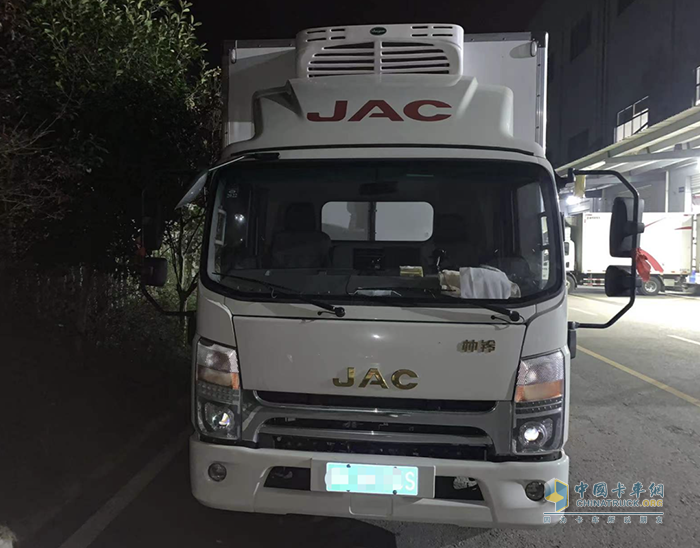 安徽康明斯 E3.0 發(fā)動機(jī)