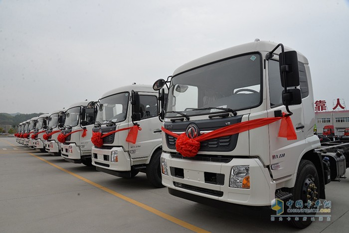 東風(fēng)商用車有限公司營銷公司副總經(jīng)理謝志鵬