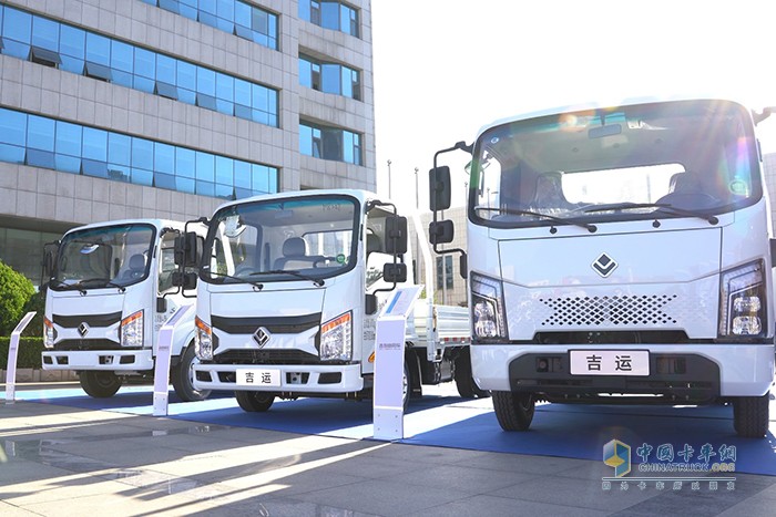 吉利商用車 國(guó)駿營(yíng)銷公司 5000萬(wàn)補(bǔ)貼惠老鄉(xiāng)