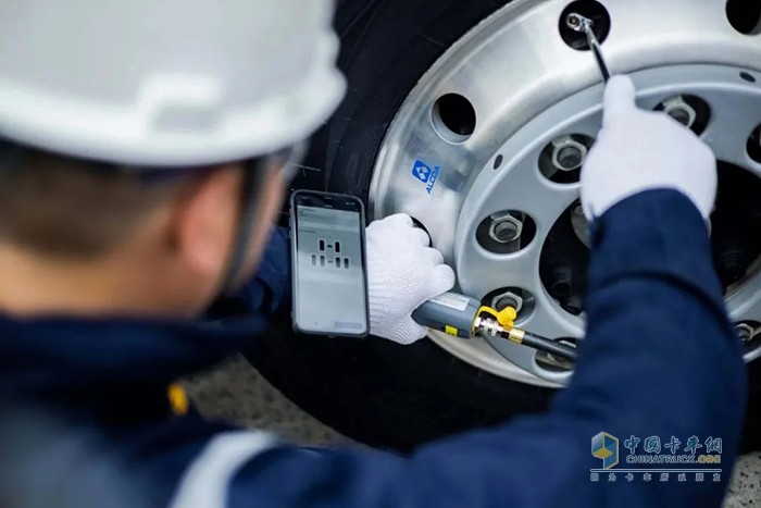 固特異 TireOptix 自動記錄檢測結果