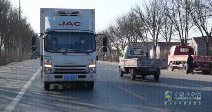 安徽康明斯 E3.0 發(fā)動(dòng)機(jī)