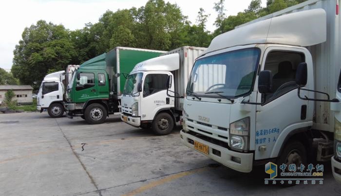 慶鈴五十鈴運(yùn)輸車(chē)