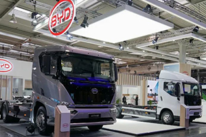 全球浪潮席卷 比亞迪商用車(chē)乘風(fēng)出海！