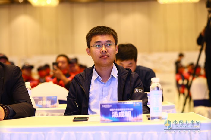 歐航歐馬可事業(yè)部營銷公司常務(wù)副總經(jīng)理湯成明