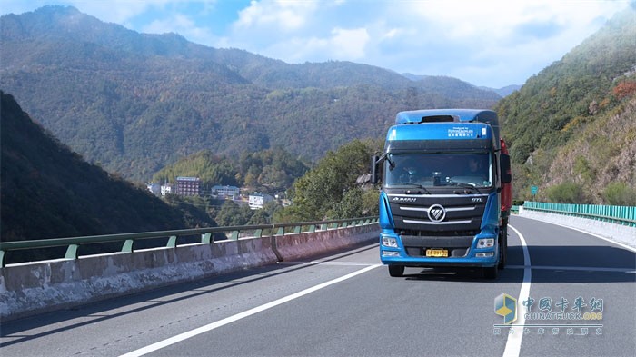 “‘油’口皆碑 ‘贛’線暢行，國六油品長途干線實測活動”