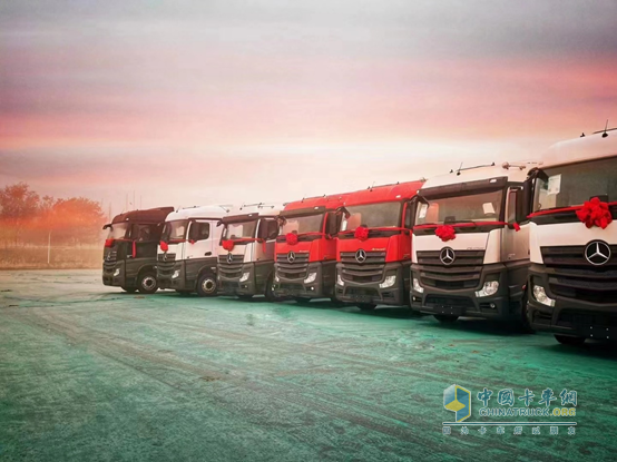 梅賽德斯-奔馳國產重卡