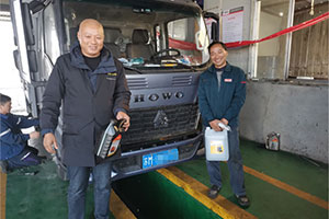 中國重汽HOWO輕卡統(tǒng)帥感恩日每月16日悅動來襲、持續(xù)火爆 ！