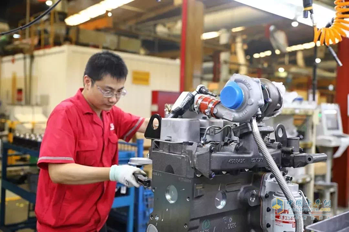 東風(fēng)康明斯,發(fā)動機