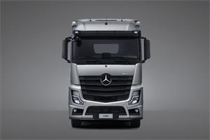 國(guó)內(nèi)商用車首家！梅賽德斯-奔馳國(guó)產(chǎn)重卡提前邁入低碳排放新時(shí)代