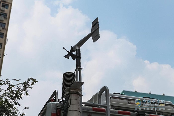 可升降的風(fēng)速儀