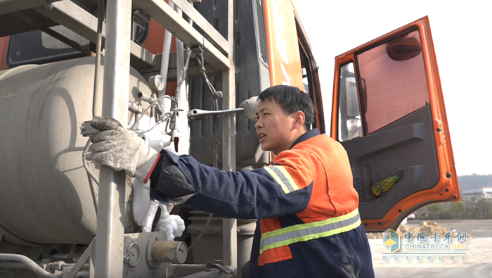 上柴動(dòng)力 上汽12ET 發(fā)動(dòng)機(jī)