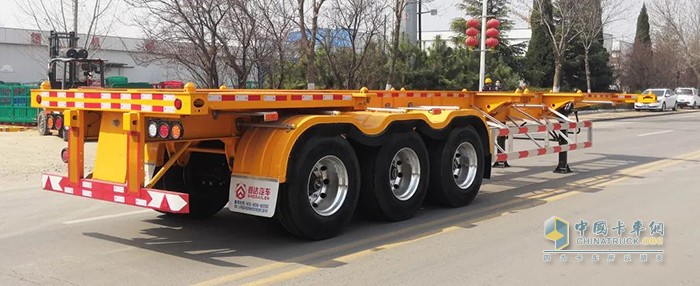 什么是集裝箱運輸半掛車標桿？還得看首達