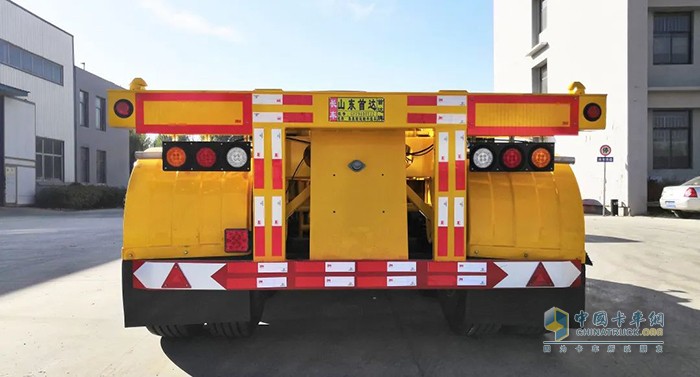 什么是集裝箱運輸半掛車標桿？還得看首達