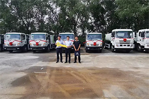 賦能山東兩地城鄉(xiāng)環(huán)境改善，宇通環(huán)衛(wèi)批量交付明德物業(yè)