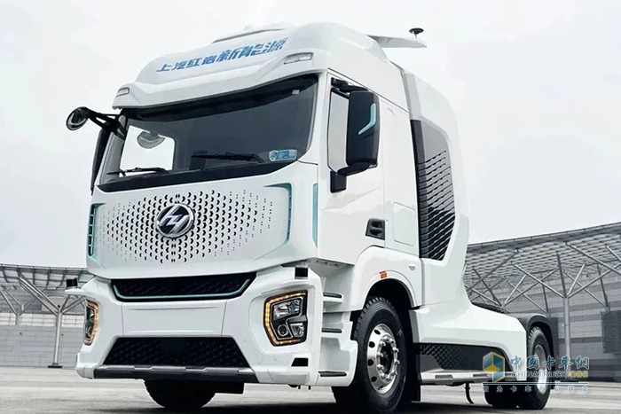 上汽紅巖攜智能化新品亮相成渝汽車科技與供應(yīng)鏈博覽會