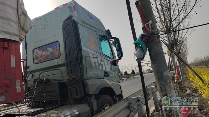 乘龍H5V牽引車(chē)