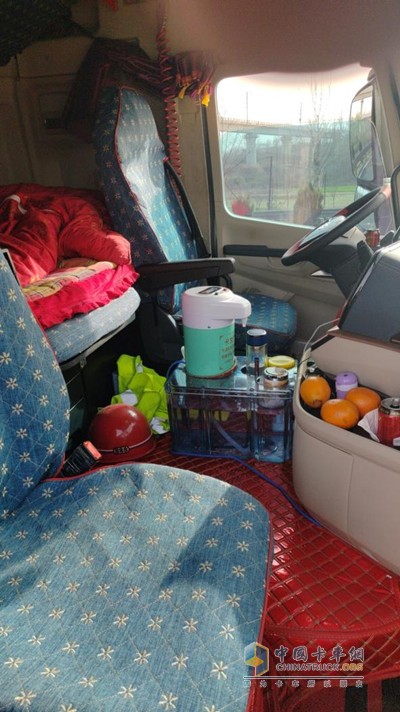 乘龍H5V牽引車(chē)