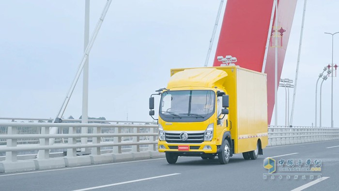 10臺！重汽王牌新能源輕卡交車