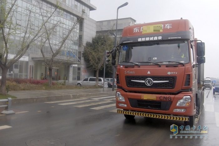 東風(fēng)暢行+上柴動(dòng)力12ET，助力四川老司機(jī)山路平路無憂暢行