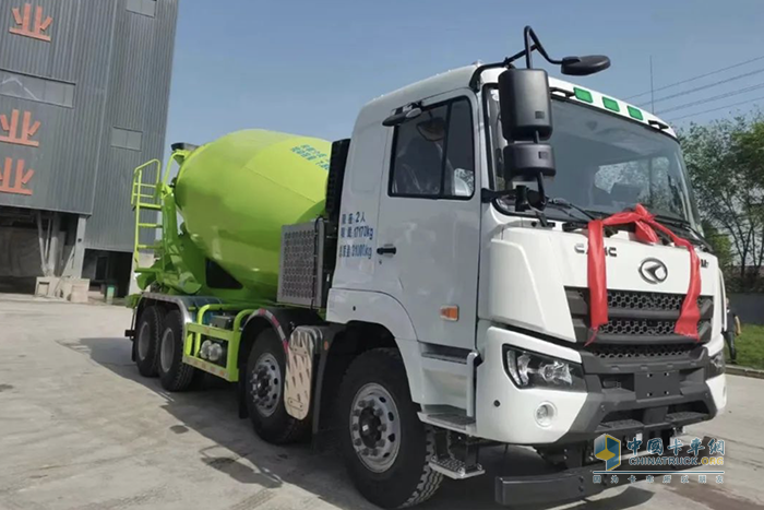 老客戶的“新選擇” 15臺(tái)星馬電動(dòng)上裝攪拌車(chē)助力金華客戶高效創(chuàng)富