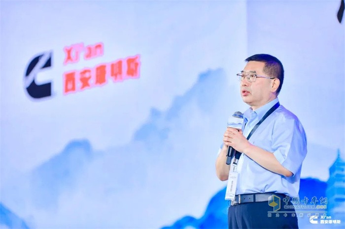 陜汽控股黨委書記、董事長、西安康明斯董事長袁宏明做重要指示