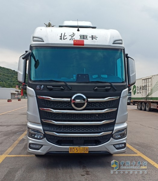 天天住“北京賓館”，老司機(jī)憑啥對(duì)北京重卡一見(jiàn)傾心？
