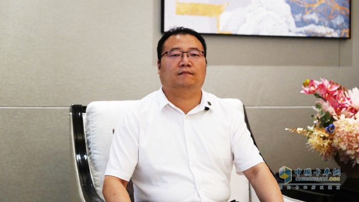 高端專屬定制化服務(wù)，為解放鷹途照亮未來(lái)征途